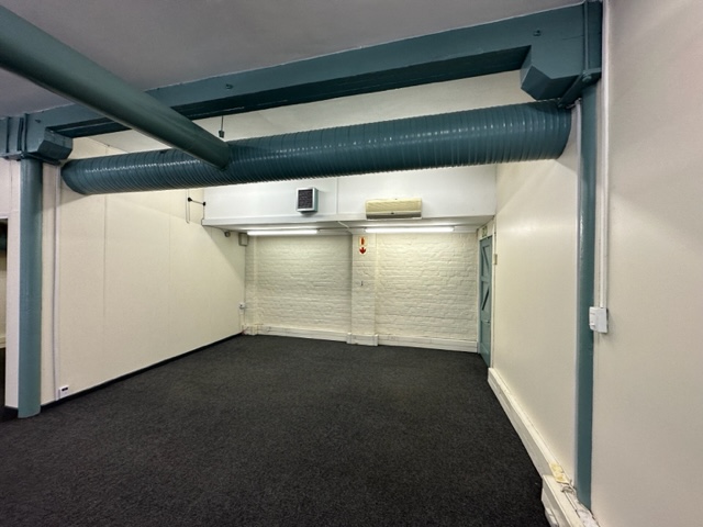 To Let commercial Property for Rent in Mowbray Western Cape